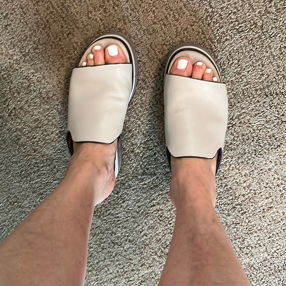 Platform mules size 7 Naked Feet
